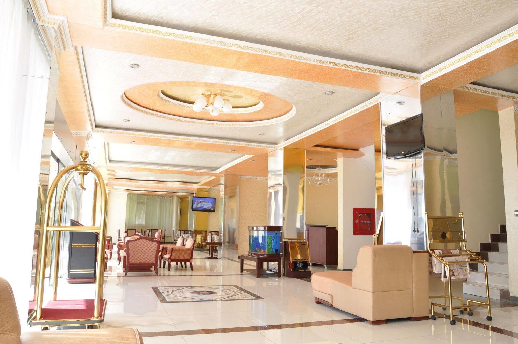 Florida International Hotel Gonder Exterior photo